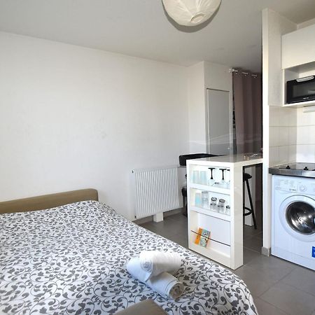 Studio Gare St Roch 1Er Etage - Air Rental Montpellier Extérieur photo